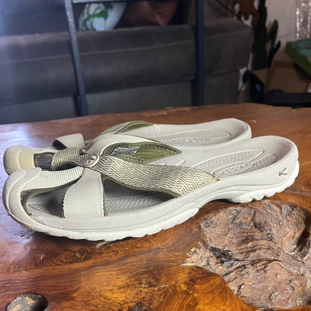 KEEN Women’s Bali Slide Sandal Size 10 - Picture 3 of 11